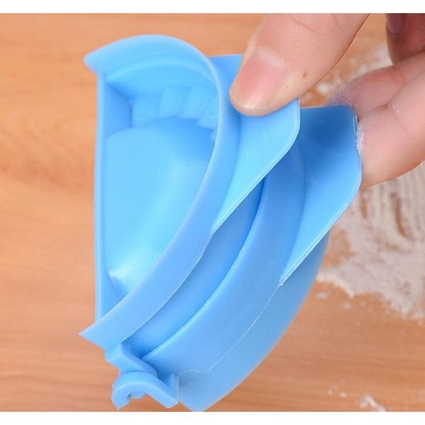 

wholesale creative kitchen accessories diy dumplings tools dumpling jiaozi maker device easy dumpling mold clips c wmtsaq pets2010