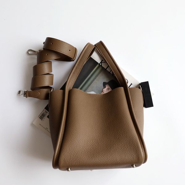 

2021 new vegetable basket women's fashion hand bucket bag large capacity leather handbag