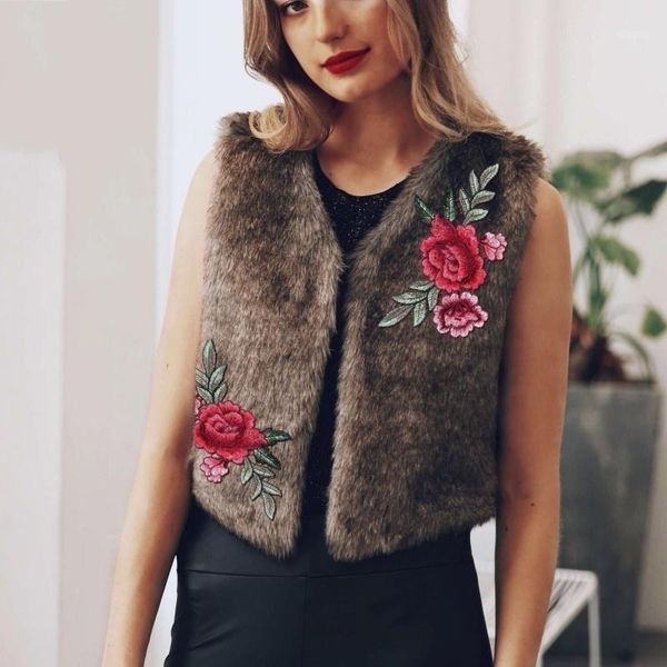 

2020 new winter woman faux fur short coats fashion embroidery floral fur vest coats slim fit sleeveless vest outwear plus size1, Black