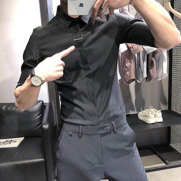 

men's casual shirts men's short-sleeved shirt 2021 spring and summer slim five-point sleeve wild young personality fashion trend, White;black