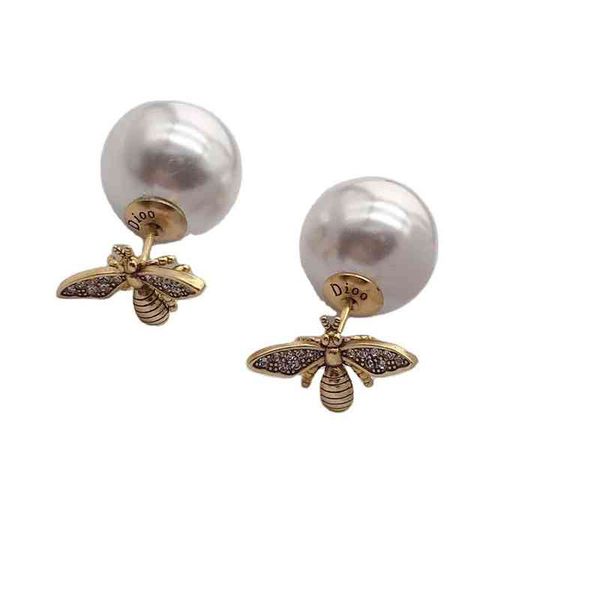 

new small bee pearl earrings simple fashion wind vibrato red all match, Silver