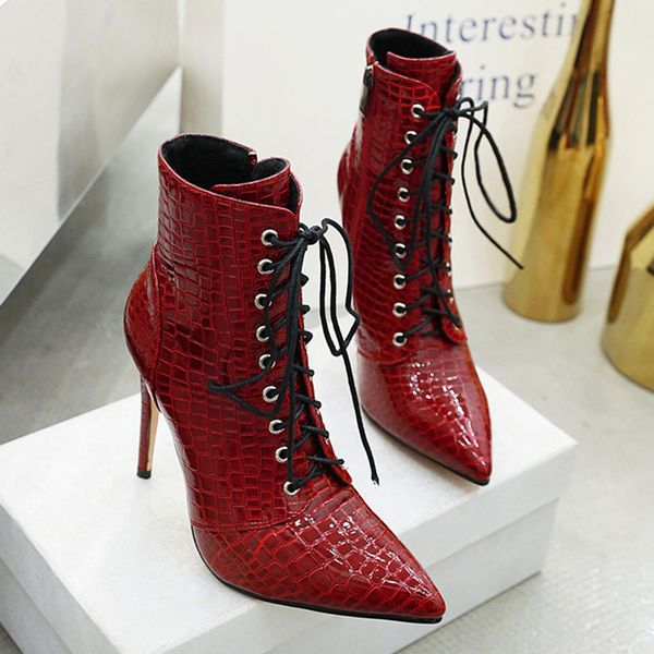 

2021 luxury female 10cm high heels borg ankle pointy lace boots up to shoes npe7, Black