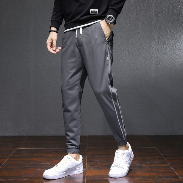 

mid thickness men's casual pants in autumn and winter 2020, Black