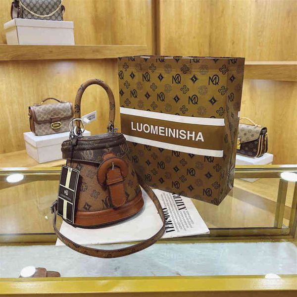 

84% off shop factory portable bucket small design old flower toilet new personalized one shoulder messenger mobile phone bag