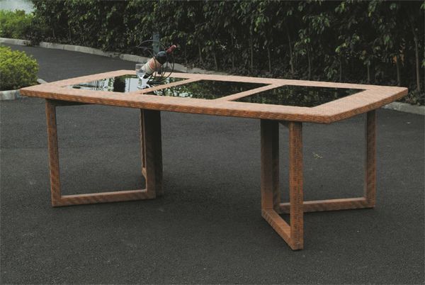 

rectangular table for outdoor parties
