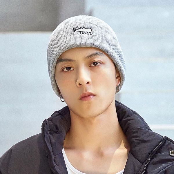 

шапочки для мужчин женщины сплошной шерстяная зима женские knit cap мультфильм собака теплый hat soft повседневная мода cap bonnet skullies