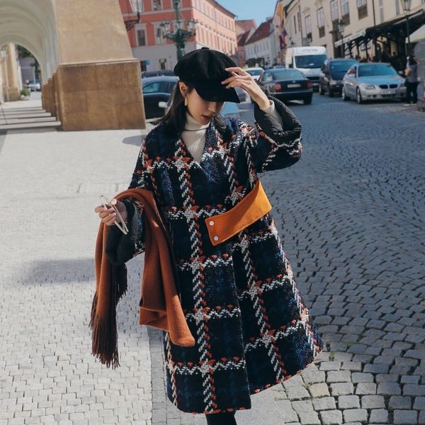 

vintage tweed women 2019 thicken warm winter jacket coat female lattice v-neck plaid long woolen overcoat womenx1020, Black