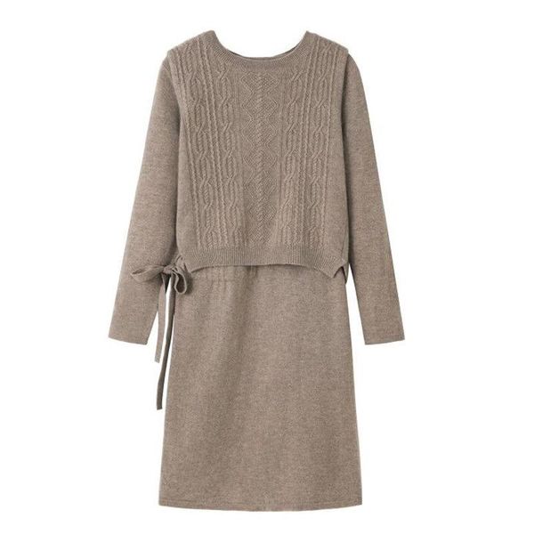 

a undertakes to women's dress in the fall and winter dress two-piece long long sleeve, Black;gray
