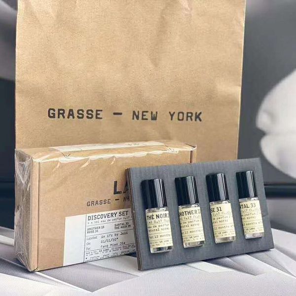 

духи набор для женщин духов нейтрального аромата 5 мл * 4 шт набора сантала 33 розы 31 нуара 29 лучшего качества длительного аромата быстрой