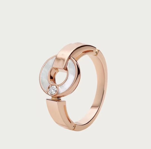 Nuovo amore 2021 disco classico conchiglia bianca diamante lettera anello da donna fascino gioielli anello di lusso confezione regalo squisita