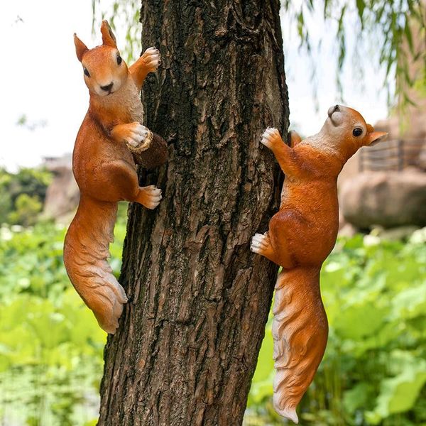 

nordic art simulation tree climbing little squirrel decoration garden outdoor view decoration animal sculpture crafts