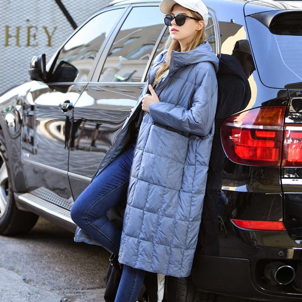 

middle long et loose cap over the knee 2020 new pregnant women's light winter white duck down korean version