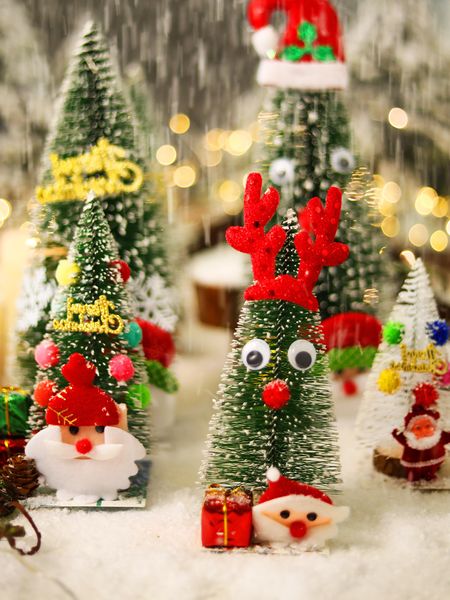 

box and wei decorations small flower tree christmas eve company event gift