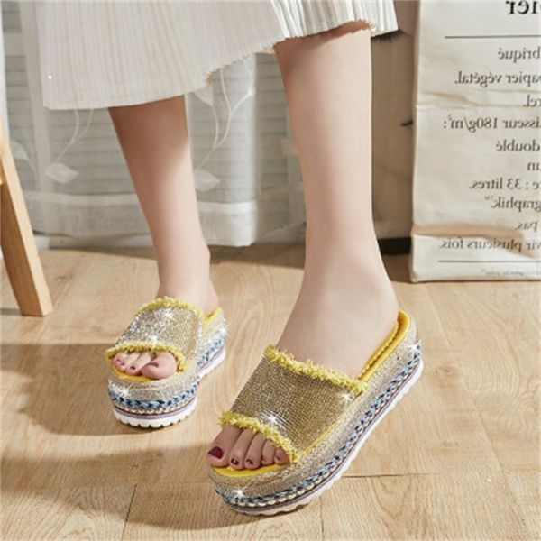 

2021 new mode slippers younger woman will see beach shoes chunky hemp lower heel flip flops female bling slide facs, Black