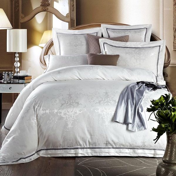 

luxury jacquard bedding set king  size bed linen silk cotton duvet cover bed sheet set pillowcases1