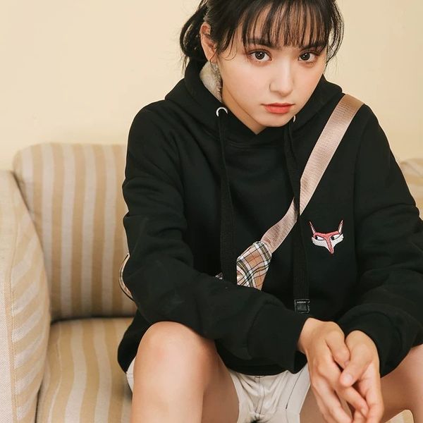 

2021 new women's jacket solid hoodies fall winter imitation lamb wool loose plus velvet thick sweater mryj, Black