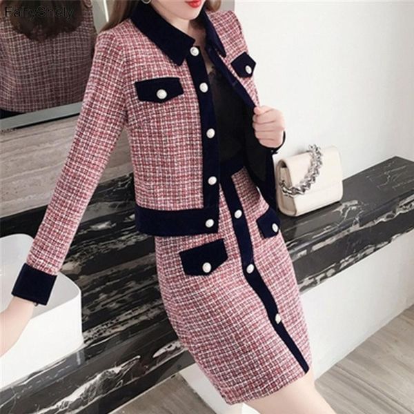 

fairyshely корейские кнопки шерстяное мини юбка костюм женщины 2020 осень зима теплая костюм офиса плед куртка короткая юбка 2 шт, White