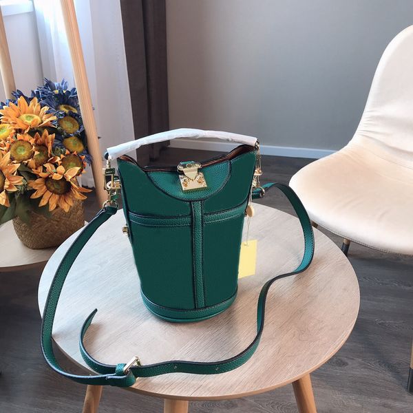 

2020 new handbag brand fashion designer woman bag shoulder bag diagonal package leather bucket bag l flower new ing