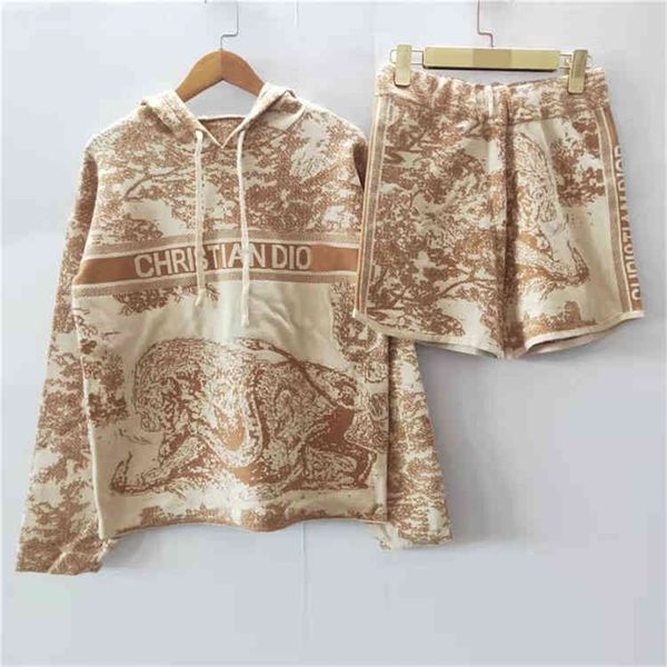 

autumn and winter new family jacquard hoodie shorts two piece set, White