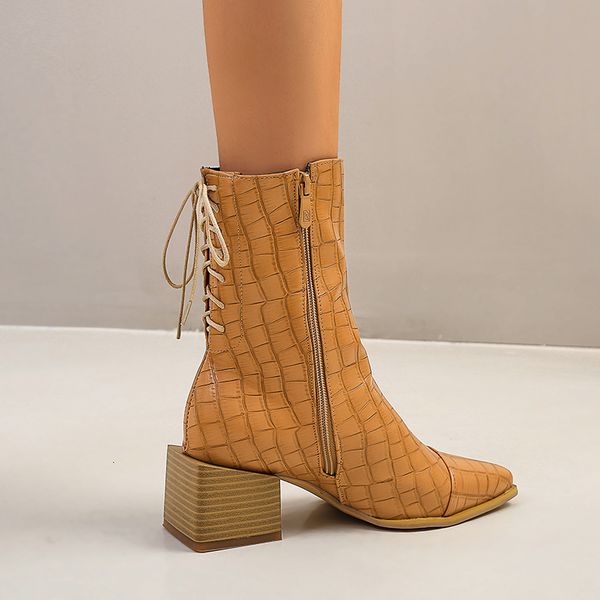 

2021 female boots size 22-28cm length autumn and winter plush stone + herringbone pattern all-match urqi, Black