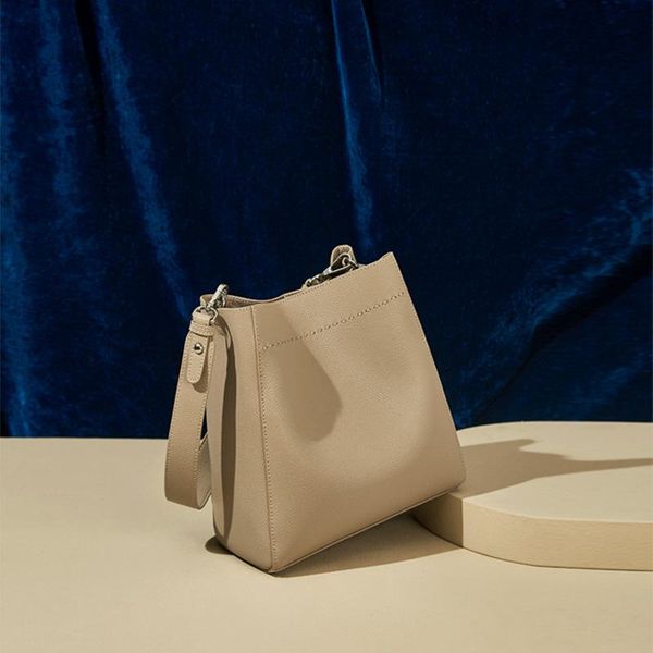 

shoulder bags leather handbag is small the design of fund 2021 autumn winters bucket bag his large capacity tote