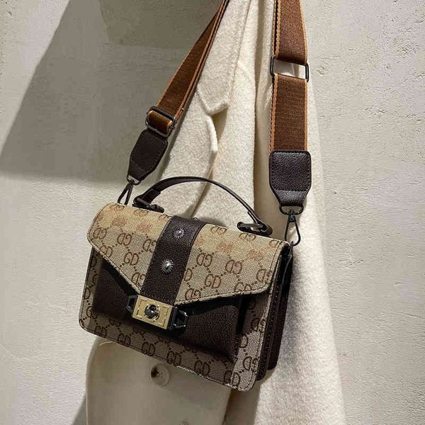 

75% off handbag factory store popular bag of this year, women's bag, trendy broadband small square bag in autumn and winter iwgt, Black;red