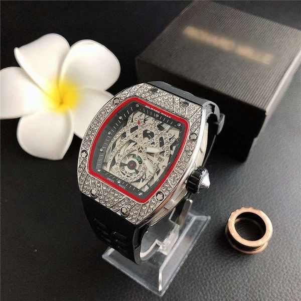 

korean 2020 new student fashion quartz women's watch men's watches women 2021qf5d, Slivery;brown