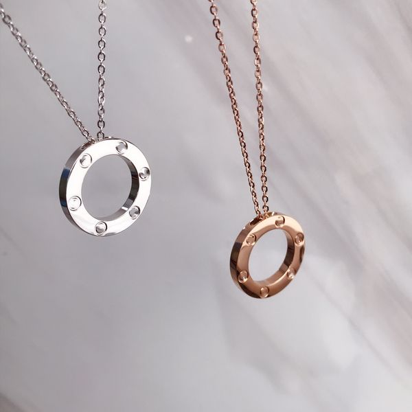 Fashion-Classic Fashion Titanium Steel Jewelry Circle Collana Viti No Diamond Love Collana pendente Collana selvaggia di lusso Perfetto