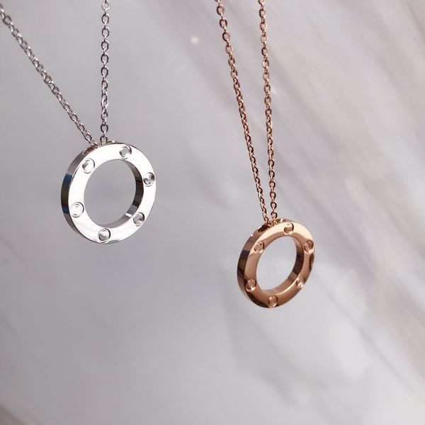 Fashion-Classic Fashion Titanium Steel Jewelry Circle Collana Viti No Diamond Love Collana pendente Collana selvaggia di lusso Perfetto