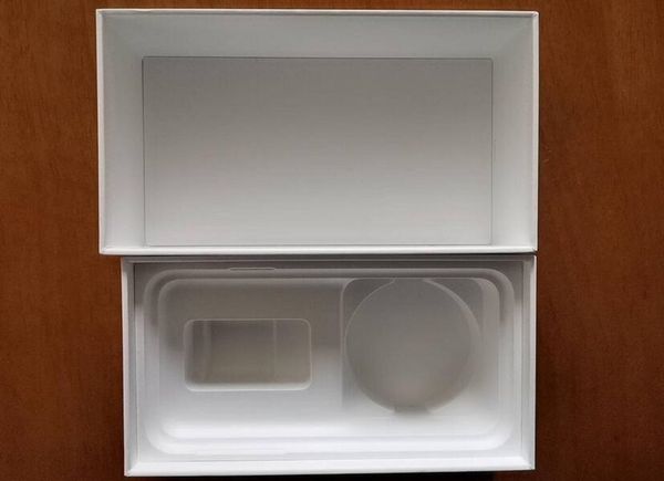 

mobile phone box (not sold separately) to make up the freight difference