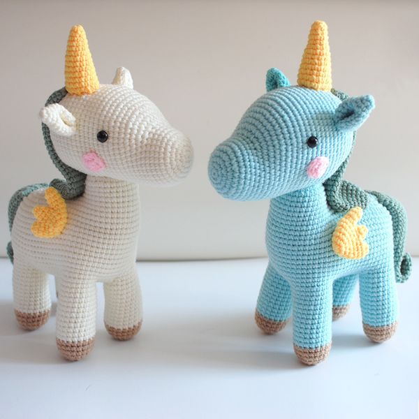 Cute Baby Girls Boys Fotografia Prop Photo Crochet Knit Toy Cute Little unicorno all'uncinetto Animali di peluche fatti a mano giocattolo a maglia LJ201113