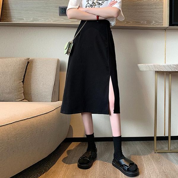 

2020 new high waisted slim skirt women's net red split skirt with all kinds of medium and long black a-line