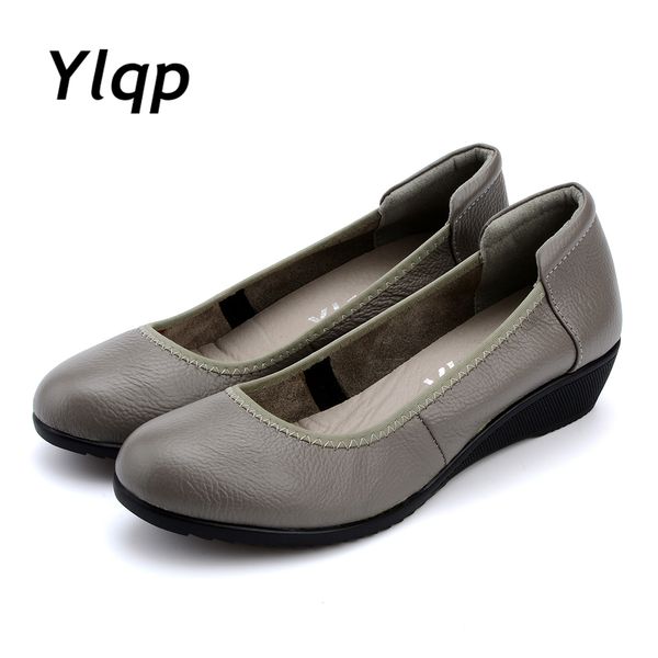 

2019 new fashion women handmade plus size genuine leather flat wedges ladies flats mom working shoes sapato feminino, Red;white