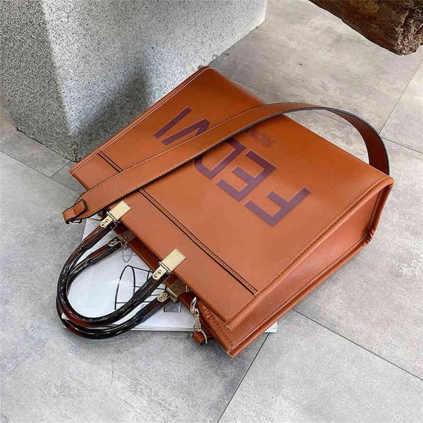 

designer sale large capacity bag women's autumn and winter new fashion hand messenger