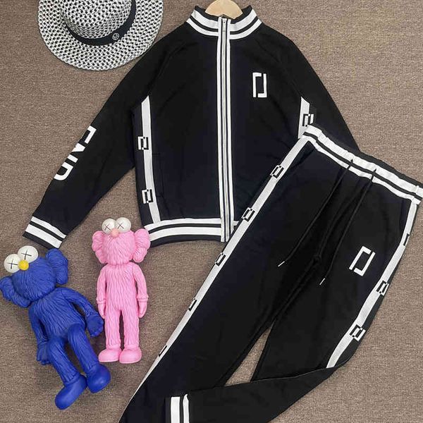 

2022 factory wholesale new autumn leisure pure cotton sportswear set women's fashion two-piece set large size fashion, Gray
