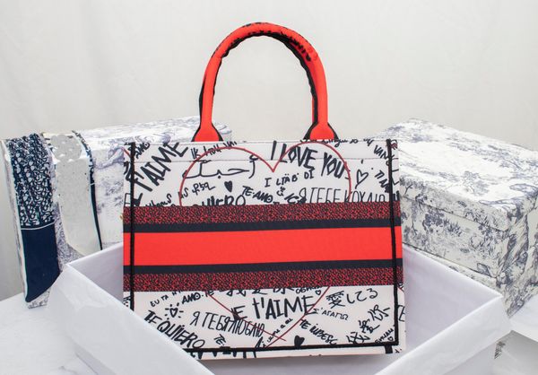 

2020 new embroidery luxury mini totes paris designer handbags fashion retro ethnic style embroidery pattern shopping bag