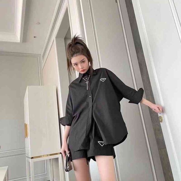 

2022 factory wholesale new model 21 summer solid lapel long sleeve shirt casual elastic shorts suit, White