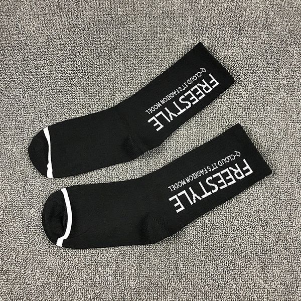 

v3i1 man mid happy striped motion colorful sport outdoor diamond european fund funny socks cotton plate socks dot ljja3078, White;pink