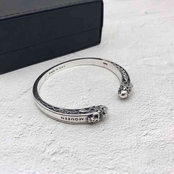 

2023 skeleton open bracelet fashion luxury korean version of personality star men and women of the same gift 6727108, Black