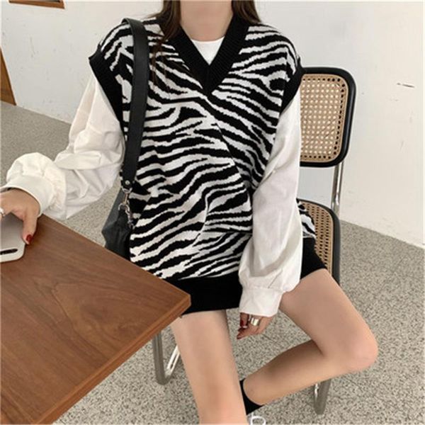 

women's striped vest for female autumn korean vintage loose v-neck knitted sleeveless waistcoat women's winter blouse 2021, Black;white