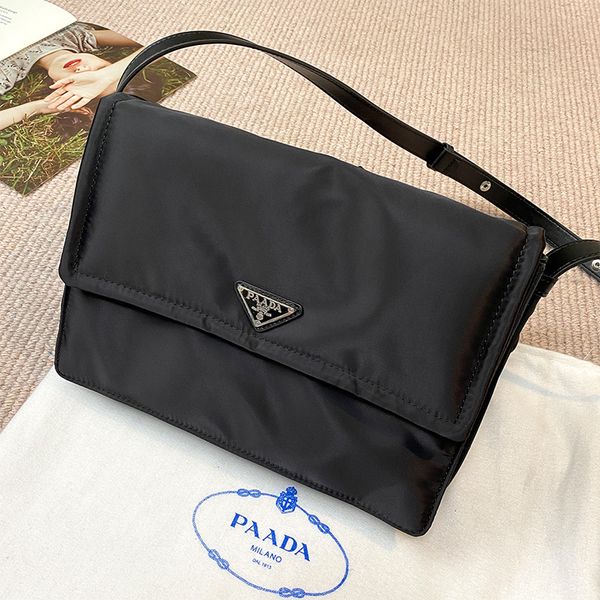 

new invites messenger chni boeri small one shoulder multi compartment nylon bag