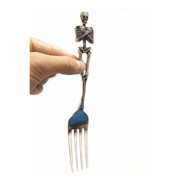 Acciaio al titanio Scheletro Teschio Forchetta Cucchiaio Stoviglie Tavolo da pranzo vintage Posate Set di posate Artigianato in metallo Regali per feste di Halloween T2261T