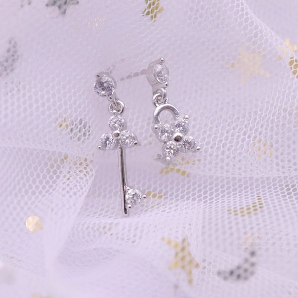 

hengsheng s925 silver cross-border one product dropshipping clover key fashion korean style simple zircon stud earrings for women