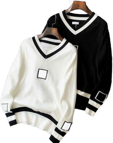 

women's tracksuits version v-neck brand ladies sweater luxury designer style europe and america high-end products with fashionable embr, Gray