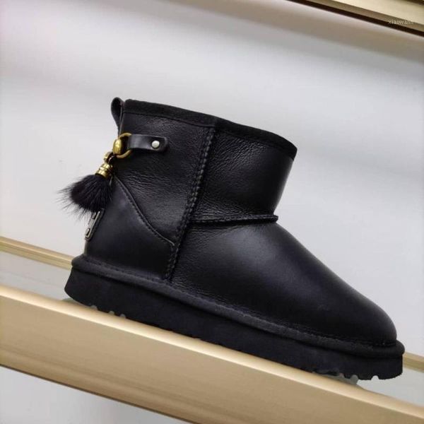 

vallu 2020 winter new fur one-piece high-end bright buckle flat-bottom non-slip outdoor snow boots1, Black