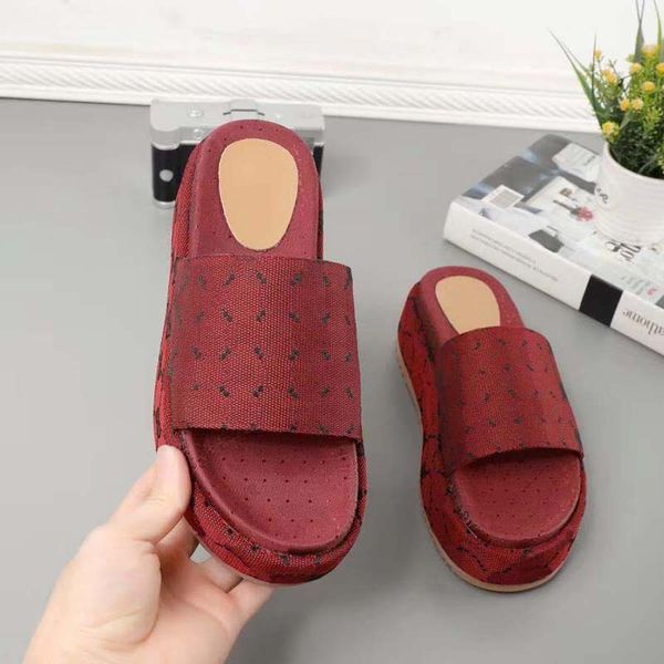 

2020 men women summer rubber sandals beach slide fashion scuffs slippers indoor shoes size eur 35-45 with box 06, Black