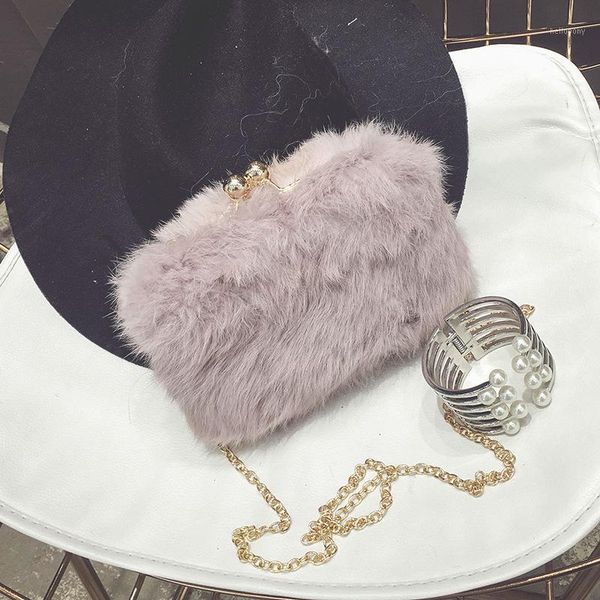 

2020 women bags all season fur evening bag fashion feathers / fur wedding event party day clutches handnags and purses1