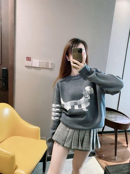 

2020 fall new age style hit color puppy pattern striped pullover sweater casual, White;black