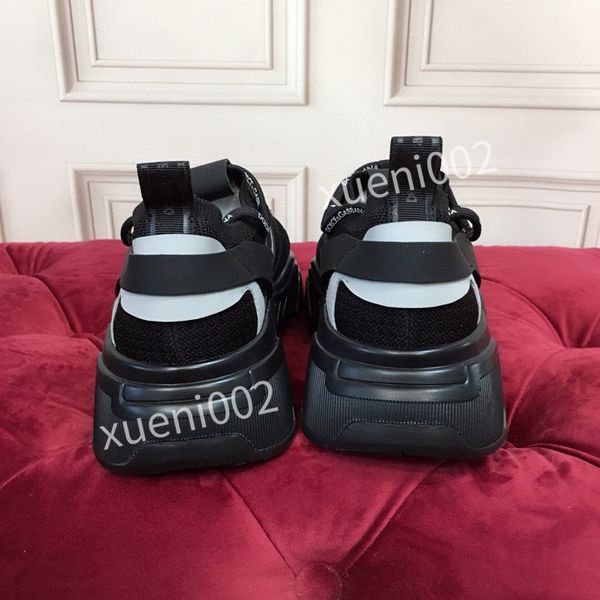 

2022 mens womens boots sports shoes desigers track 3.0 black white pink gray orange fluorescent running shoess luxury trainers neaker hc2108