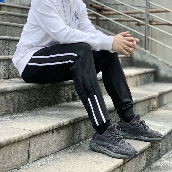 

мужчины фитнес резвится штаны мужских тонкого бега joggers полосатого letter pattern печать впитывать влагу дышащей подростковой streetwear, Black